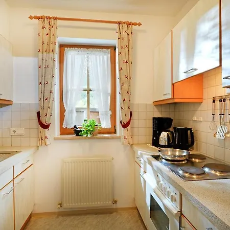 أبارتيمينتس سبيليوخ باي أونترليرشير